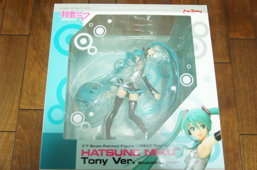 【オトナの玩具】HATSUNE MIKU Tony Ver._b0002644_18391629.jpg