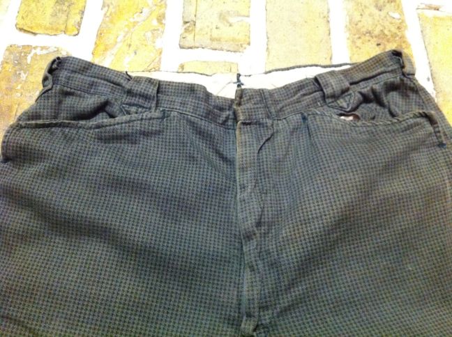 小さめサイズのパンツを狙っている方へ!(トアウエスト神戸店)_c0078587_22454760.jpg