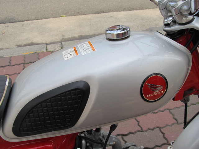 ホンダ　CL50　ガソリンタンク　シルバー　中古 Amazon | Honda(ホンダ) CL50ベンリィタンク銀純正中古バイク