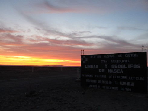 ナスカの地上絵の眺め方＠ペルー・ナスカ_f0214305_6134383.jpg