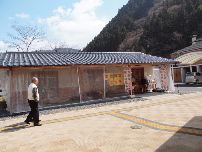 湯来ロッジ方面へ_c0116915_23272594.jpg