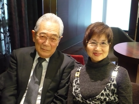 素敵なご夫妻です(●^o^●)_e0195325_17512312.jpg