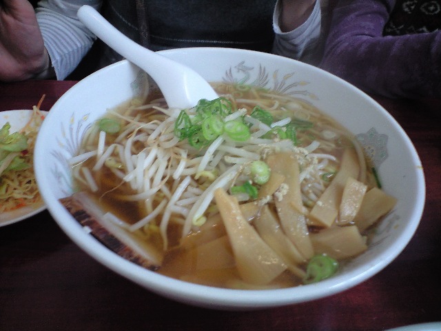 昔ながらの雰囲気で-雁飯店、にしき、ふなさだ、ペペロッチ-_a0194908_1346512.jpg