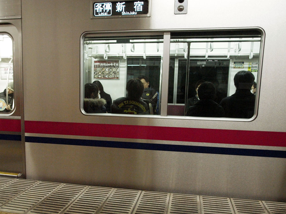 The window of Keio line by SH0T_b0142435_197293.jpg