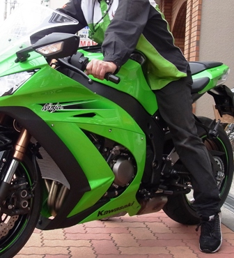 ZX-10R 2011モデル即納OK!! : ハネホンSTAFFブログ ZX-10R 2011モデル即納OK!! : ハネホンSTAFFブログ