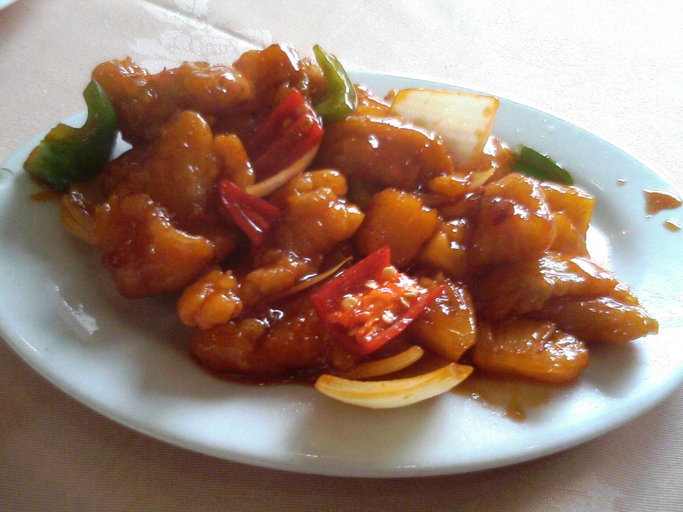 Fried pork with pineapple (菠蘿生炒骨)_e0012800_18363760.jpg