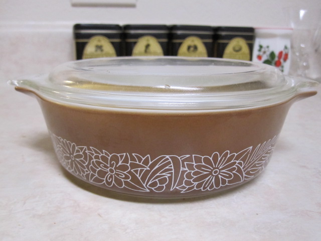 Pyrex★Woodlandのキャセロール_e0171595_12552148.jpg