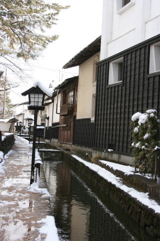オールドローズのブーケ&旅行のこと_a0136507_19295921.jpg