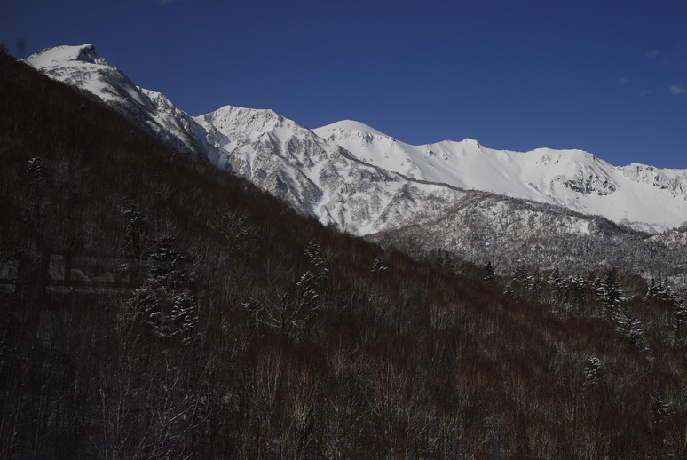 2011年3月 春、深雪の大雪山に抱かれる_c0219616_17535716.jpg