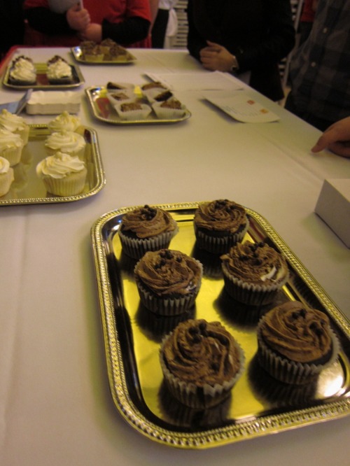 A Huge Bake Sale at Grand Central _c0120817_12324526.jpg