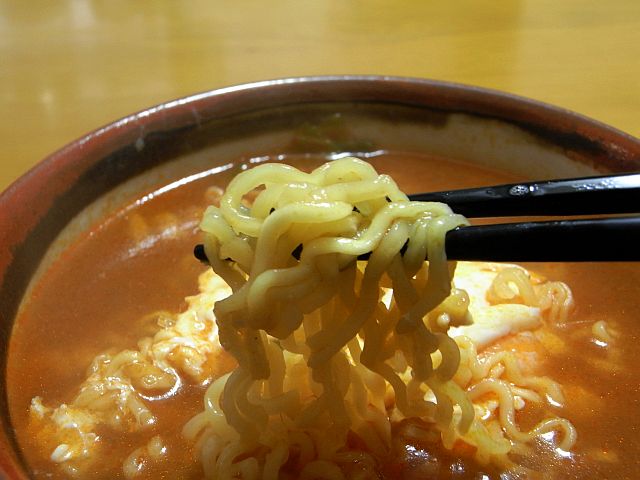 수타면（スタミョン）　手打麺（CMソングと対訳追記）_e0220163_19214935.jpg