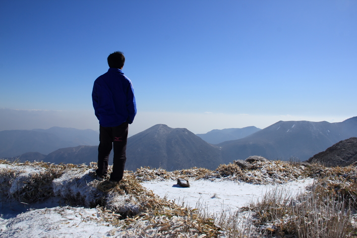 九重連山・三股山登山で出会えた風景_f0197319_13285347.jpg