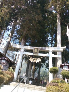 子供たちと神社に行く!・・守ってもらった_d0165645_2284456.jpg