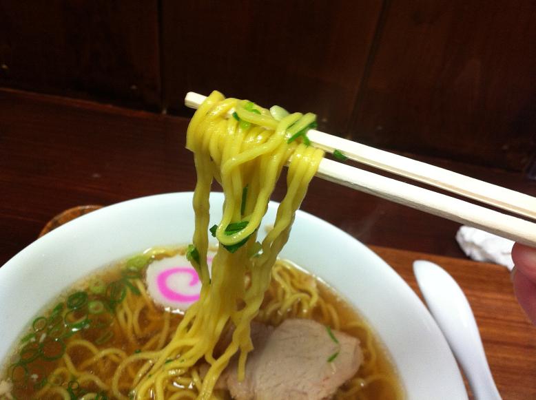 尾道市　うずしお小路　月波食堂　裏尾道ラーメン月光_f0098002_2123427.jpg