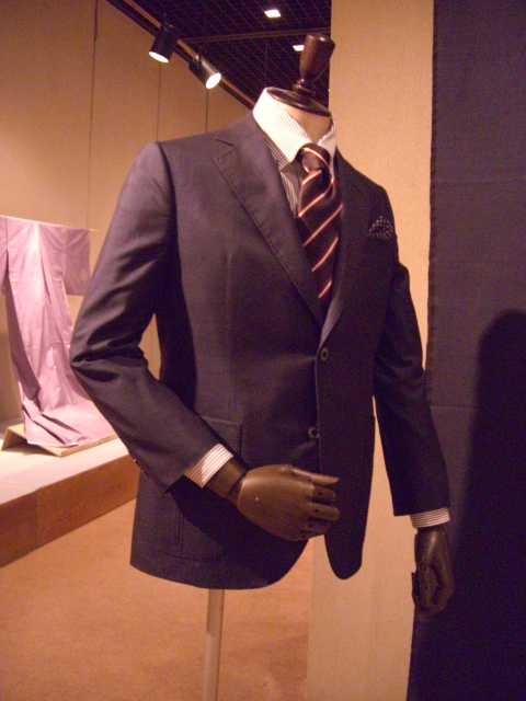 「染織の匠展」出展の洋服作品はこちら_c0168223_12465819.jpg