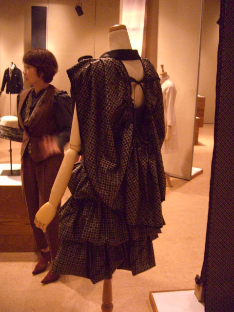 「染織の匠展」出展の洋服作品はこちら_c0168223_1249283.jpg
