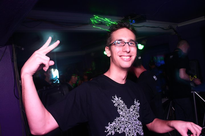 Photos of \"DUBWAY presents DJ PINCH\"_f0163328_15153245.jpg