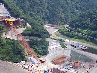 中部電力徳山水力発電所工事で死亡事故_f0197754_23494264.jpg