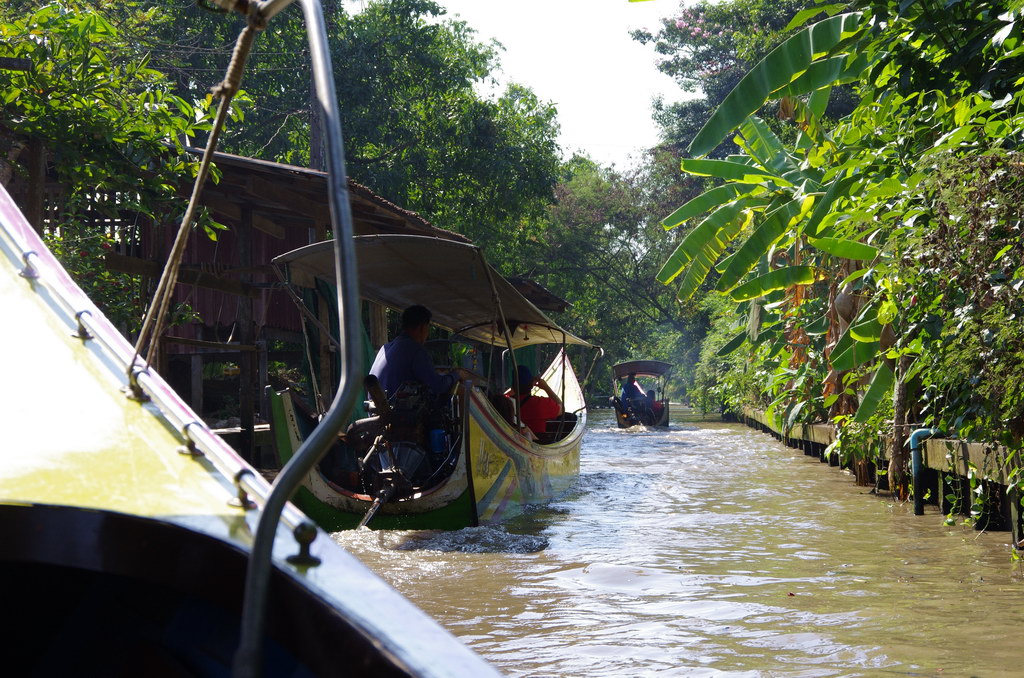 初めてのタイ旅行05_c0049062_1685348.jpg