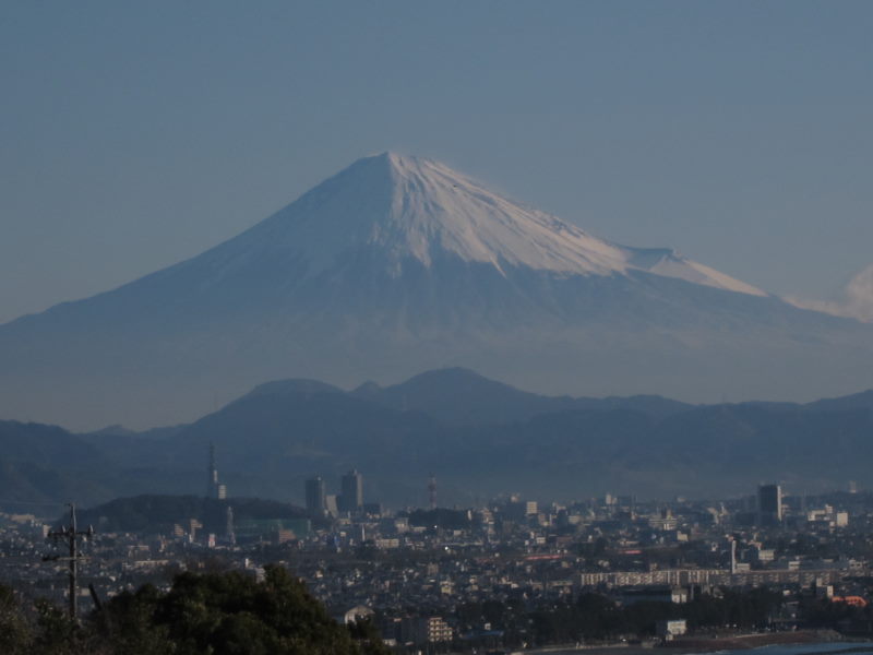 ”よっ、日本一！！”ー青空に浮かぶ富士山をバックに壮大な景色に感動_e0138081_9355962.jpg