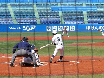 ４月５日　東都大学野球　中央大対駒澤大_b0166128_1857335.jpg