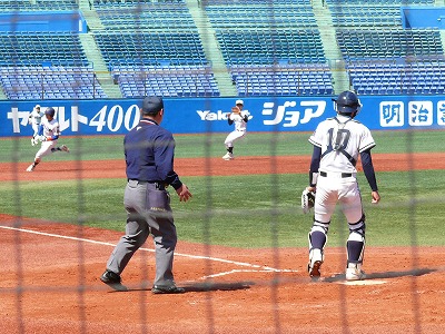 ４月５日　東都大学野球　中央大対駒澤大_b0166128_196309.jpg
