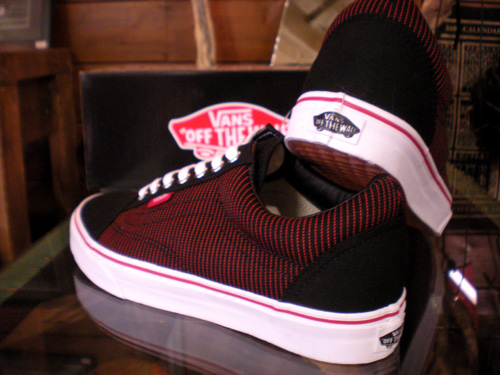 VANS USA企画モデル【OLD SKOOL \"WOVEN PINSTRIPE\"】¥6,800（¥7,140）_a0109830_1553233.jpg