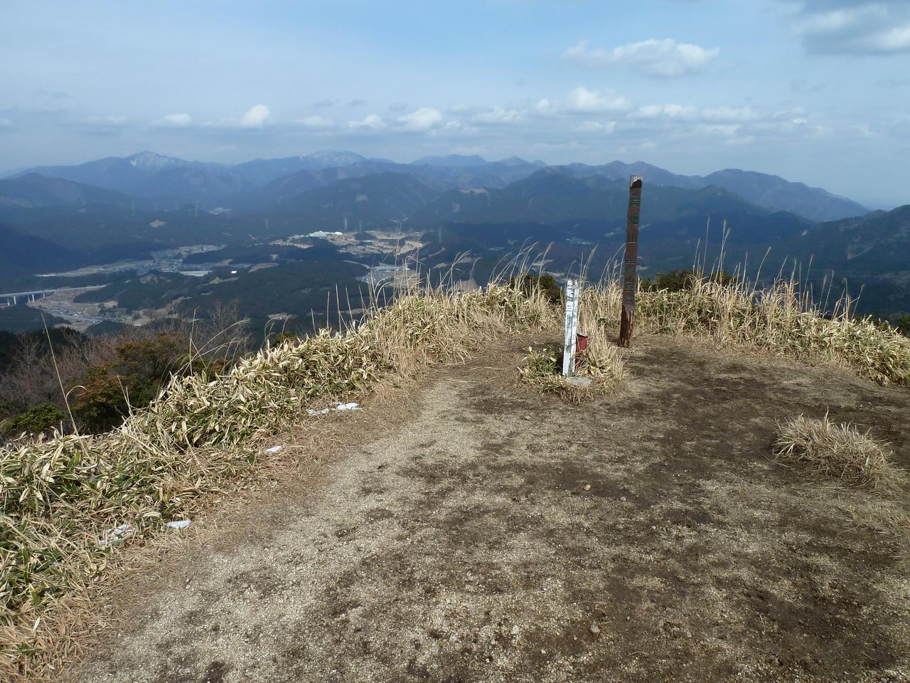 高畑山－お手軽ハイクで_e0110500_23333937.jpg