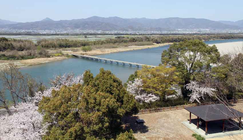 城山と川島神社と桜♪_d0058941_20353613.jpg