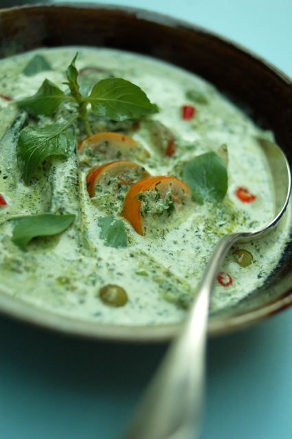 Foodie Magazine:  Thai Green Curry_d0140353_162156100.jpg