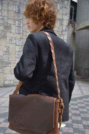 今日も花見です。-Fernand Leather-_d0158579_20251093.jpg