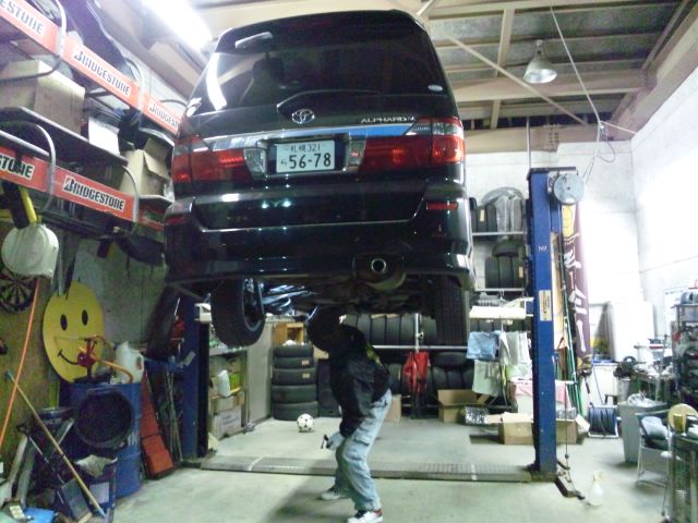 H林業様 ハイエースご成約!!_b0127002_0342162.jpg