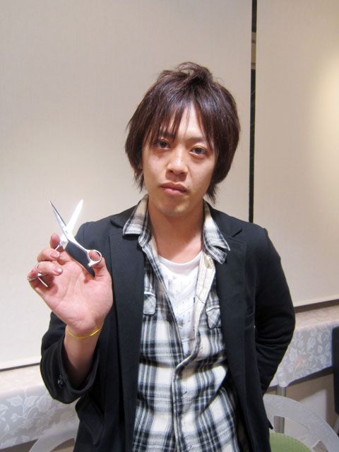 【高の原店】スタッフ紹介 スタイリスト福田俊二_c0080367_16494219.jpg