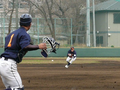 4月7日 東都大学野球2部 専修大対拓殖大 _b0166128_13575388.jpg