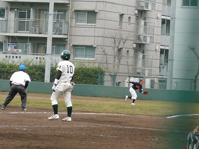 4月7日 東都大学野球2部 専修大対拓殖大 _b0166128_14165523.jpg