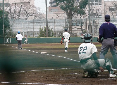 4月7日 東都大学野球2部 専修大対拓殖大 _b0166128_1435434.jpg
