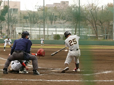 4月8日 東都大学野球2部 国士舘大対東農大_b0166128_18212668.jpg