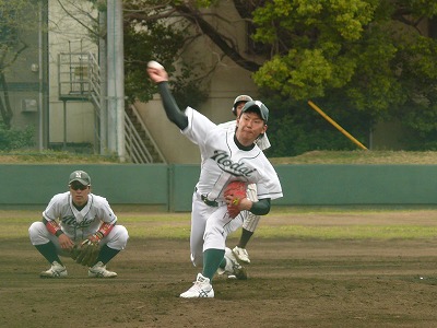 4月8日 東都大学野球2部 国士舘大対東農大_b0166128_1821486.jpg
