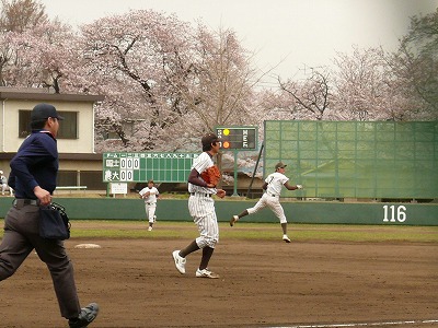 4月8日 東都大学野球2部 国士舘大対東農大_b0166128_1826737.jpg