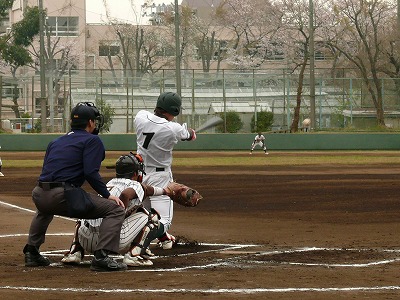 4月8日 東都大学野球2部 国士舘大対東農大_b0166128_18312450.jpg