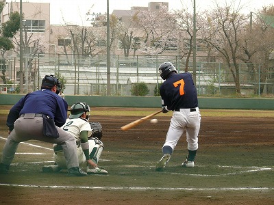 ４月８日　東都大学野球２部　拓殖大対専修大_b0166128_192634.jpg