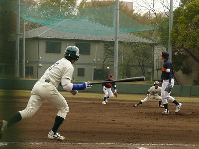 ４月８日　東都大学野球２部　拓殖大対専修大_b0166128_19412039.jpg