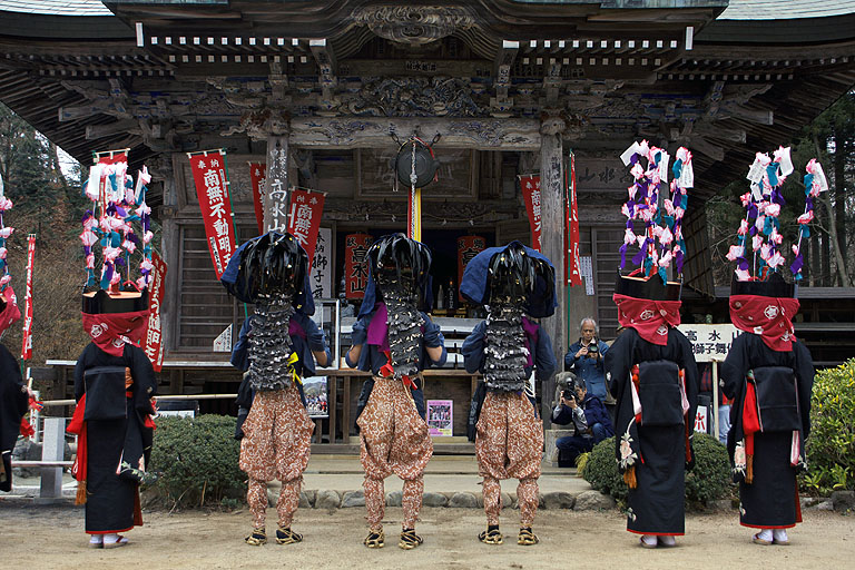 高水山の古式獅子舞_b0010915_0231633.jpg