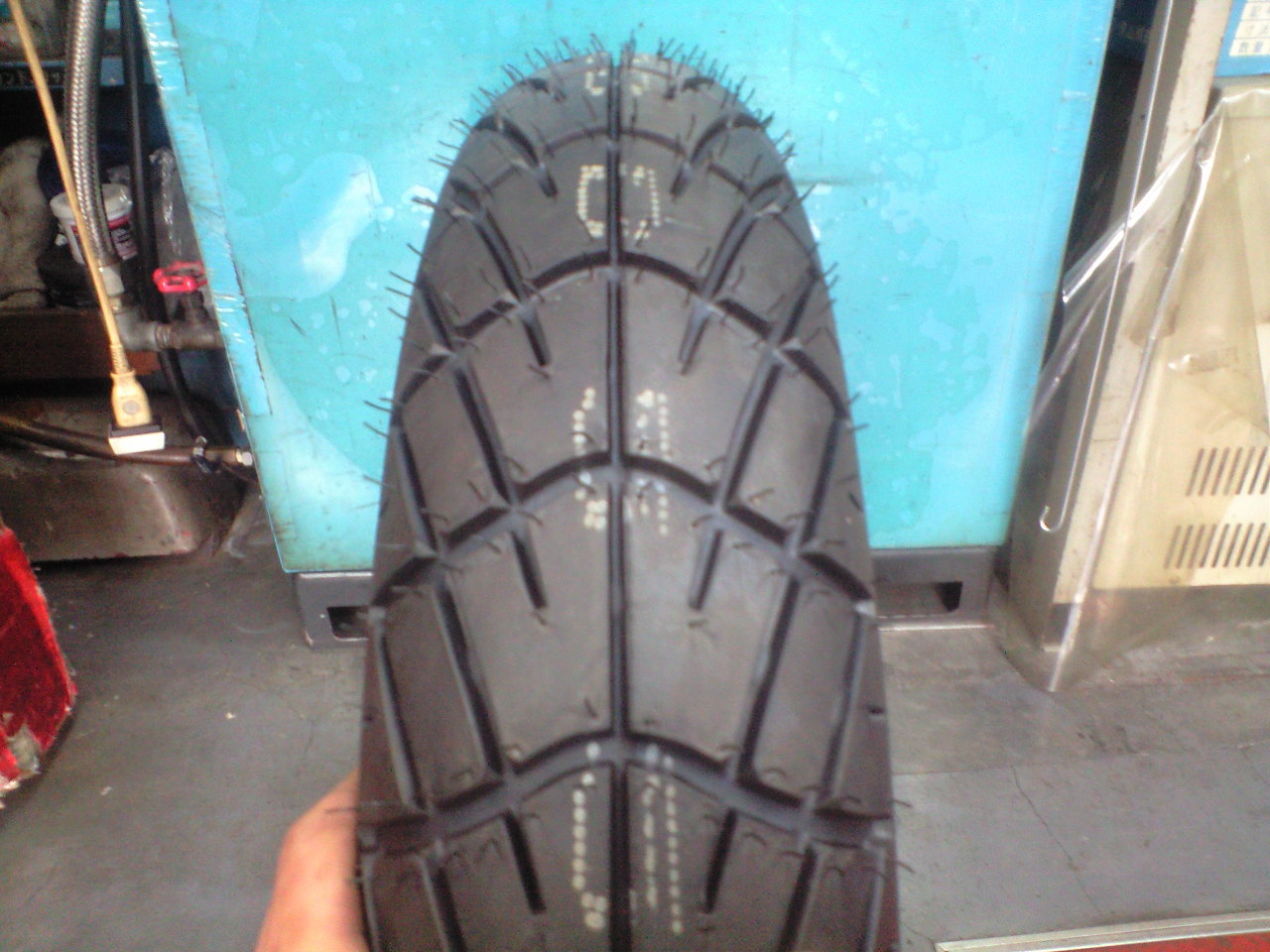 TDM850 タイヤ交換_a0163159_21204354.jpg