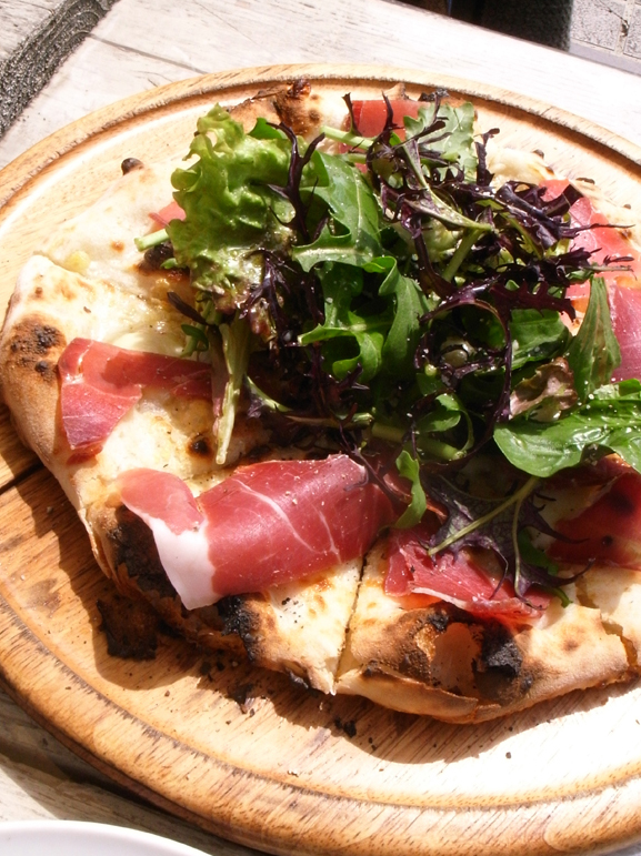 Yamaoka pizza_b0162056_1621357.jpg