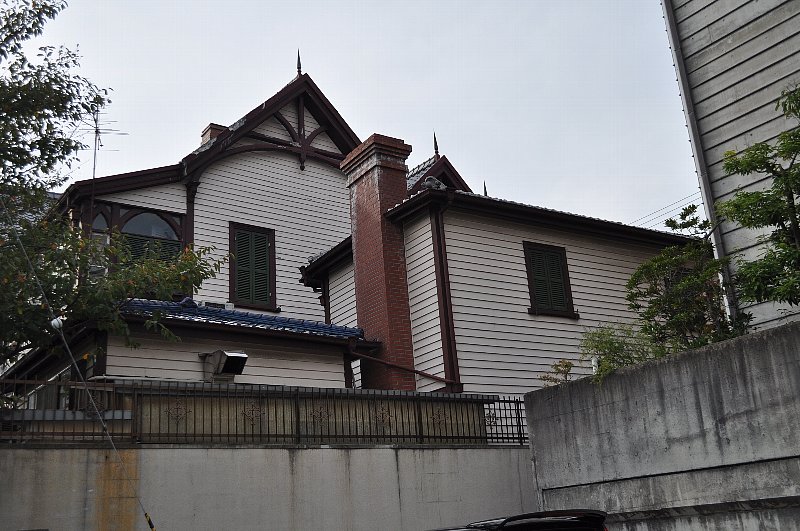 神戸の門兆鴻邸 : レトロな建物を訪ねて