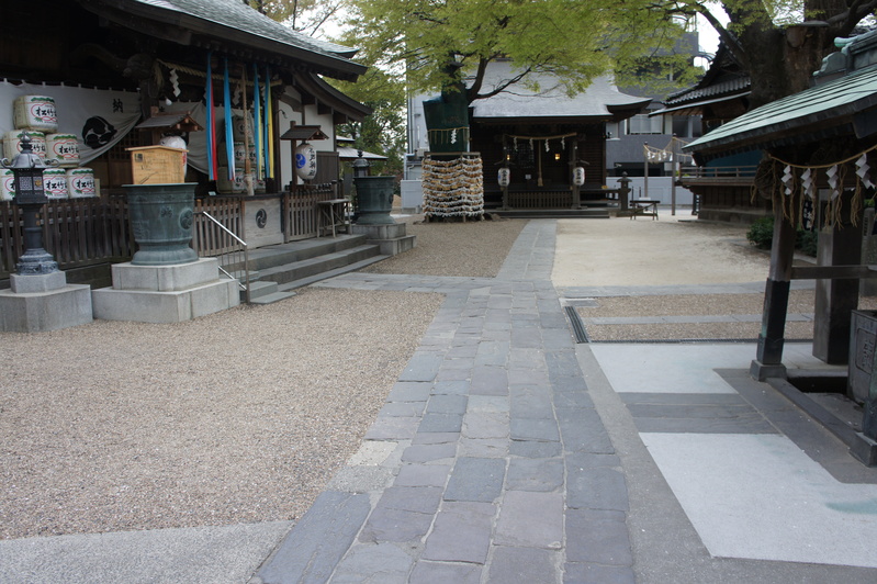 松戸神社様　参道改修工事(自)　　2011.4.11_e0223769_8451493.jpg