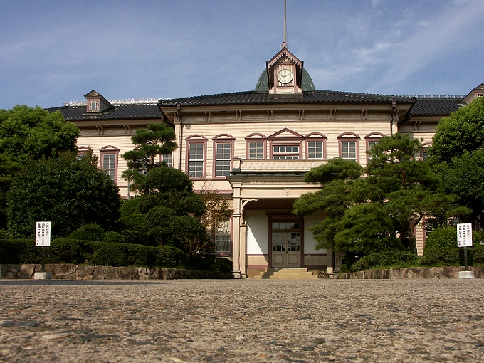 津山高等学校本館（旧津山中学校本館） : 近代建築Watch