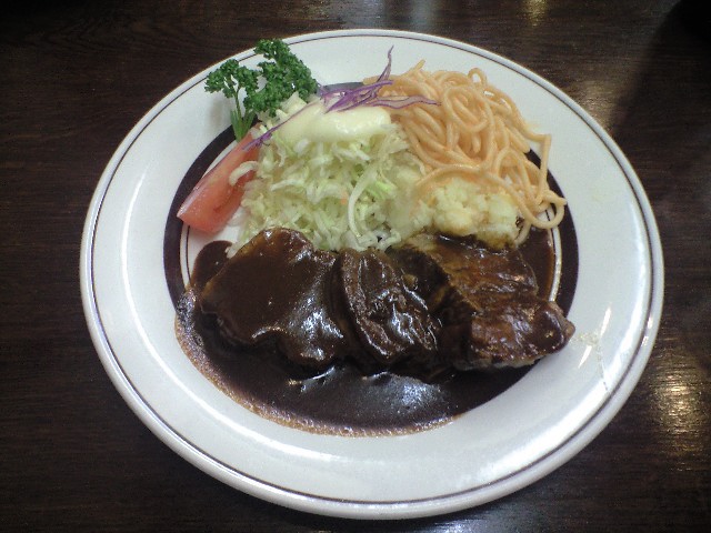 ビーフシチュー 洋食いくた 三宮 スカパラ 神戸 美味しい関西 メチャエエで ビーフシチュー 洋食いくた 三宮 スカパラ 神戸 美味しい関西 メチャエエで