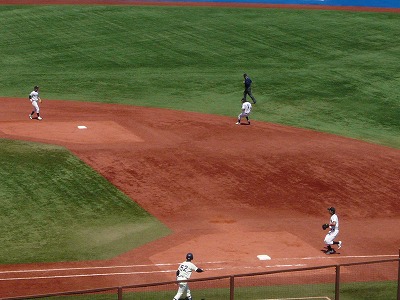 4月13日 東都大学野球 東洋大対亜細亜大_b0166128_052952.jpg